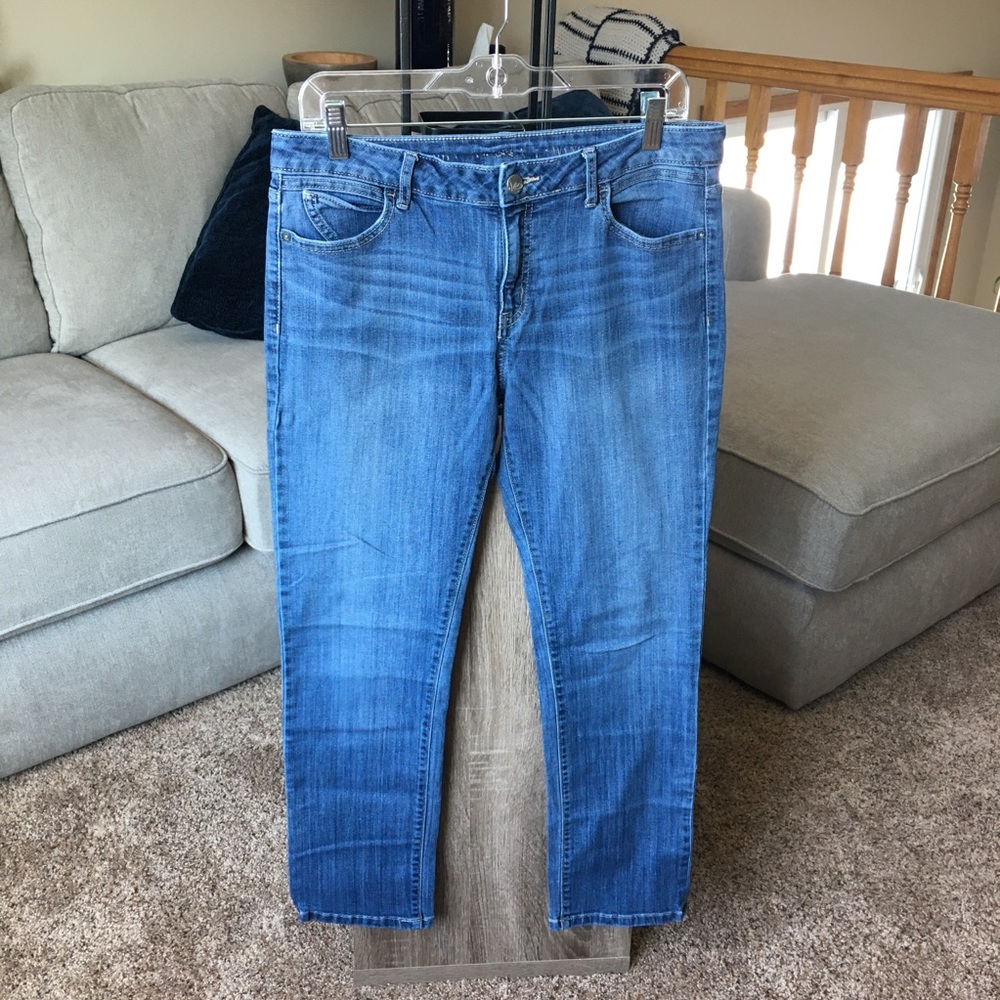 Cuffed Jean Capri - Picture 6 of 6